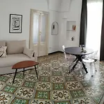 Calma House