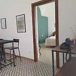 Calma House Couette-café Carovigno