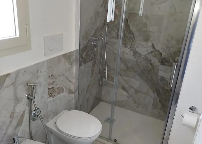 לינה וארוחת בוקר Calma House 3*